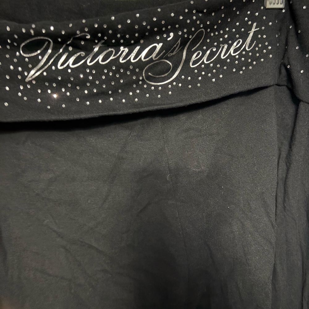 Victoria’s Secret Black Women's logo leggings - Picture 3 of 4